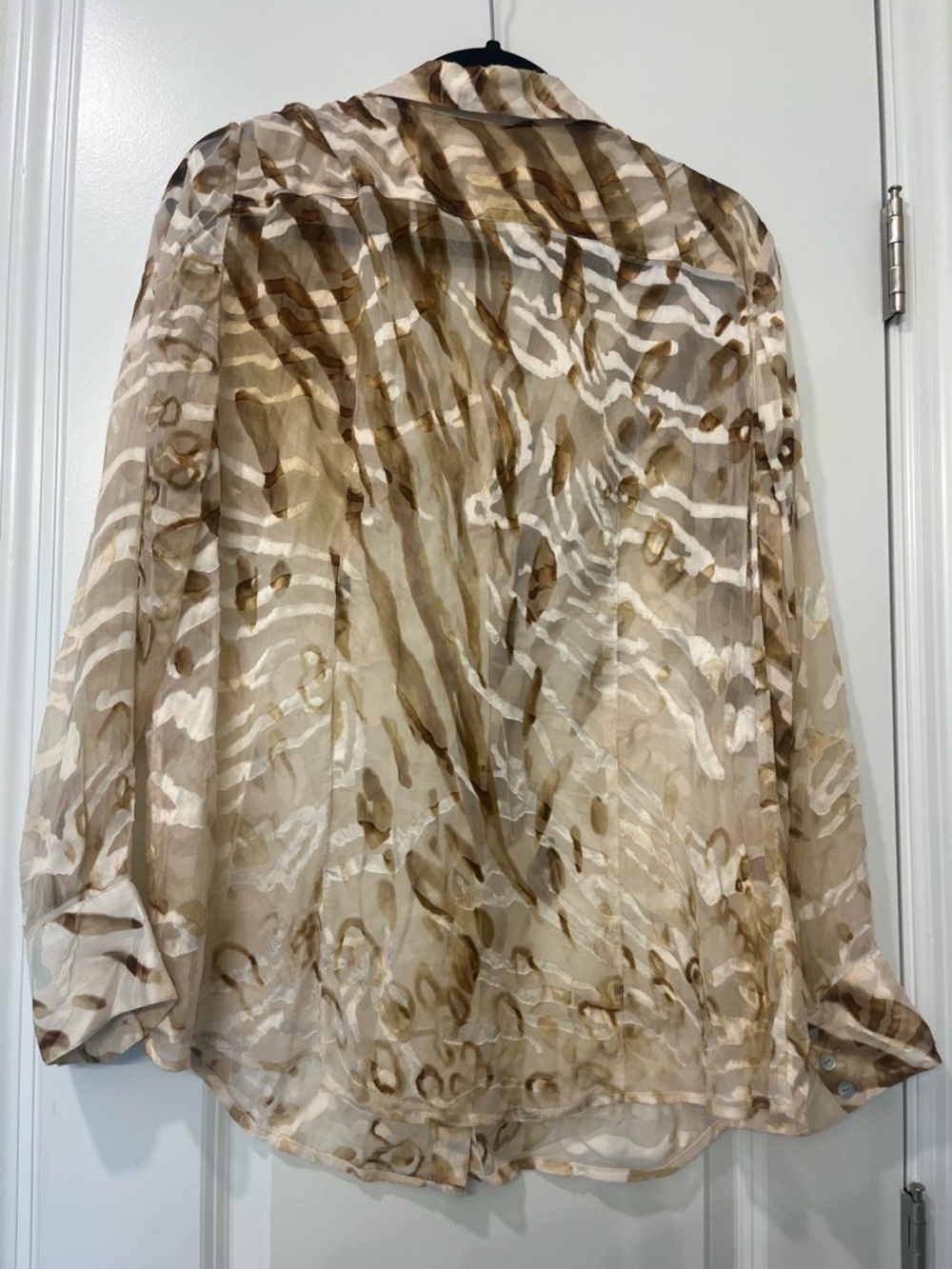Chicos Womens Button-Front Sheer Blouse in Beige and Brown Animal Print Sz 3 - Picture 6 of 6